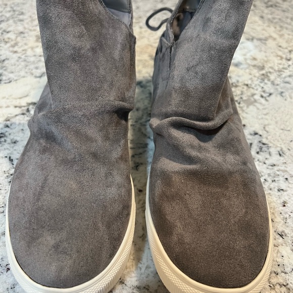 🌸Very G Harvest Grey Ankle Sneaker - Picture 4 of 9